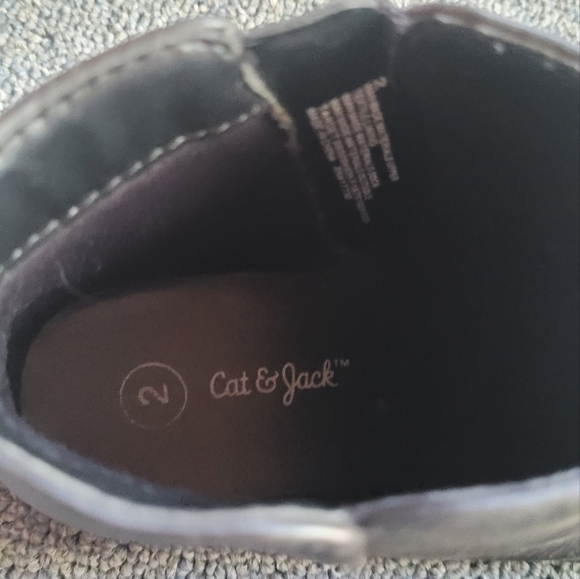 4 new pairs of girls shoes size 2-3 - Picture 7 of 11